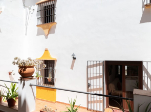 Casa con patio andaluz en ronda  centro