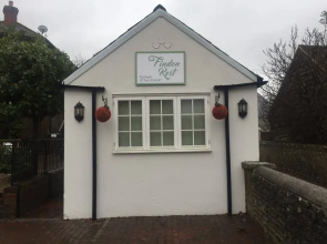 Findon Rest