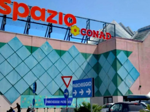 Airport-Port-Commercial Center-Veranda&Garden-wi fi-60mq-per 4 persone e 2 bimbi piccoli-Giallo-possibile upgrade gratis