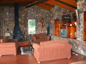 La Montagne Guest Lodge