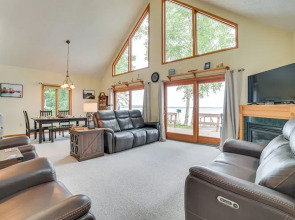 < 2 Mi to Brimley State Park: Lake Superior Home