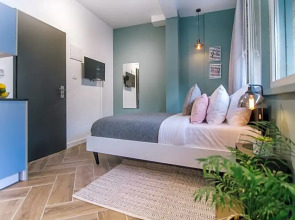 Monochrome Rothschild - Smart Hotel by Loginn Tel Aviv