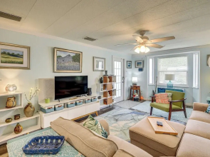 'palm Bungalow' Near Dtwn St Augustine & Beaches!