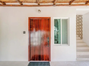 Serene Stay Pool Spa Tub and Bikes