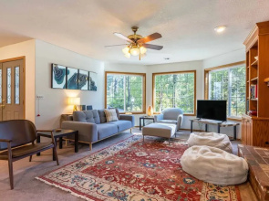 Green Mountain Escape 30 Day Minimum 3 Bedroom Home by Redawning