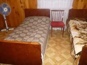 Leila House