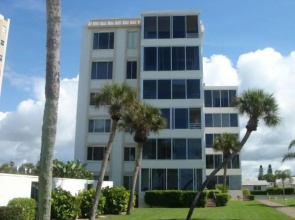 Island House Beach Resort 9N by RedAwning