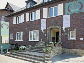 Re Hotel