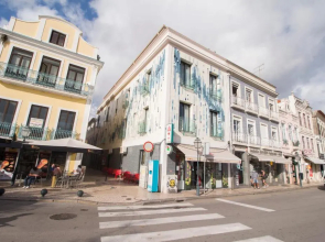 Art Home Apartments I