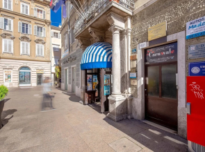 Deluxe Adria Square Studios