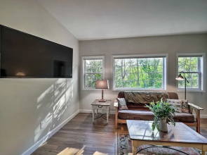 Near Sugar Mtn Resort: Banner Elk Haven w/ Views!
