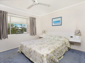 Amazing Waterfront Views Sunshine Coast H330