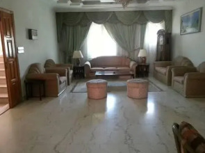 White House Apartments