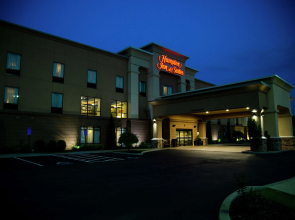 Hampton Inn & Suites Sharon, PA