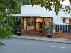 Barney Beach Accommodation