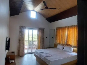 Rajapuri Caves Hills Resort