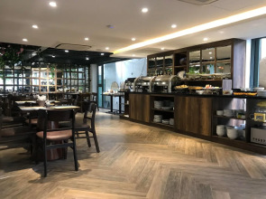 The Herriott Hotel & Suite Danang