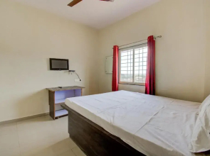 Wayne Manor by OYO Rooms