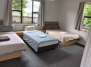 5 Bedroom House at 7 Salisbury Road