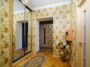 Апартаменты двухкомнатные на проспекте Независимости 44