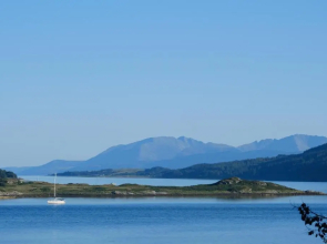 Tighnabruaich Duplex Apartment - Sea Views