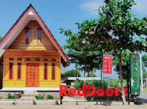 RedDoorz @ Geopark Ciletuh Sukabumi