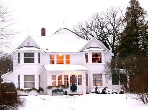 Old Victorian Farmhouse Bed and Breakfast