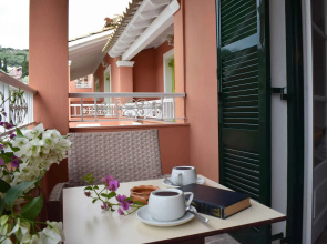Kalimera Studios and Apartments
