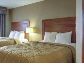Travelodge Ambassador Bridge Windsor