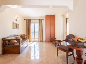 Ariadne Hotel