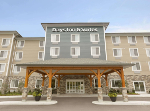 Days Inn & Suites by Wyndham Lindsay