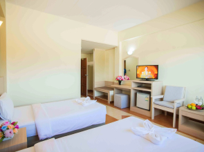 Bunjongburi Hotel
