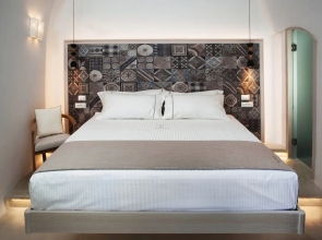 Antithesis Apartments