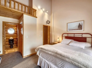 Modern Ski Home 4 Bedroom Home by Redawning
