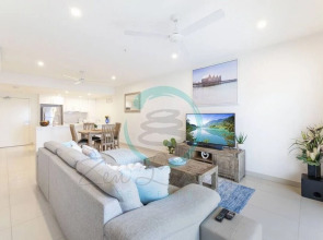Zen Sun City - 2 BR Cozy Apt Ocean View