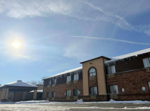AmericInn by Wyndham Holland MI