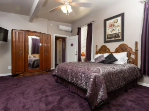 Graham-Carroll House Bed & Breakfast