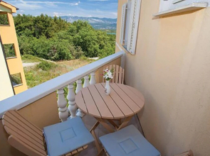 Nice Home in Malinska With Wifi and 1 Bedrooms