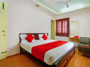 OYO 6732 Dheeran Residency