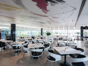 Centara Watergate Pavilion Hotel Bangkok