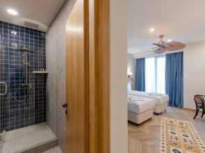 MiraMar Luxury Residences