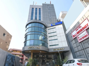Hotel Raj Residency