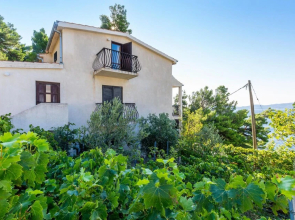 Stunning Apartment in Marusici With 2 Bedrooms and Wifi