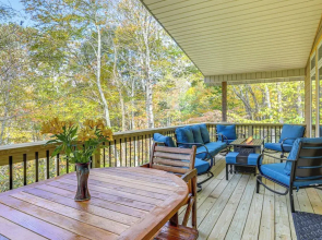 Woodland Tranquility in Linville Land Harbor