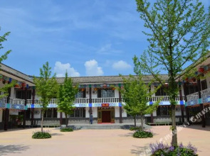 凤城大梨树庄稼院酒店