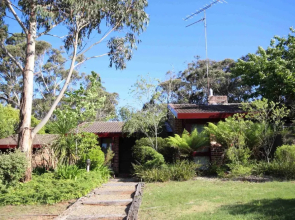 Rosella Retreat