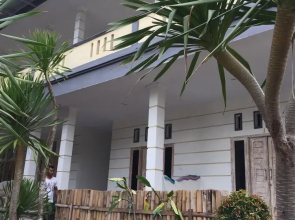 D'Reborn Guest House