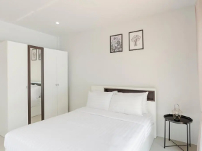 BaanPromphun Pool Villa by BV