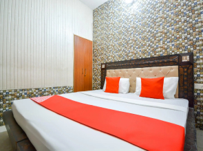 Flagship 64839 Hotel Sunshine