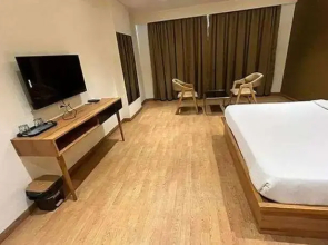 Fabhotel Shivam I